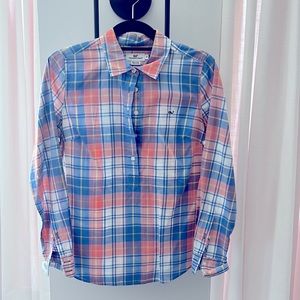 Vineyard Vines 100 percent cotton shirt